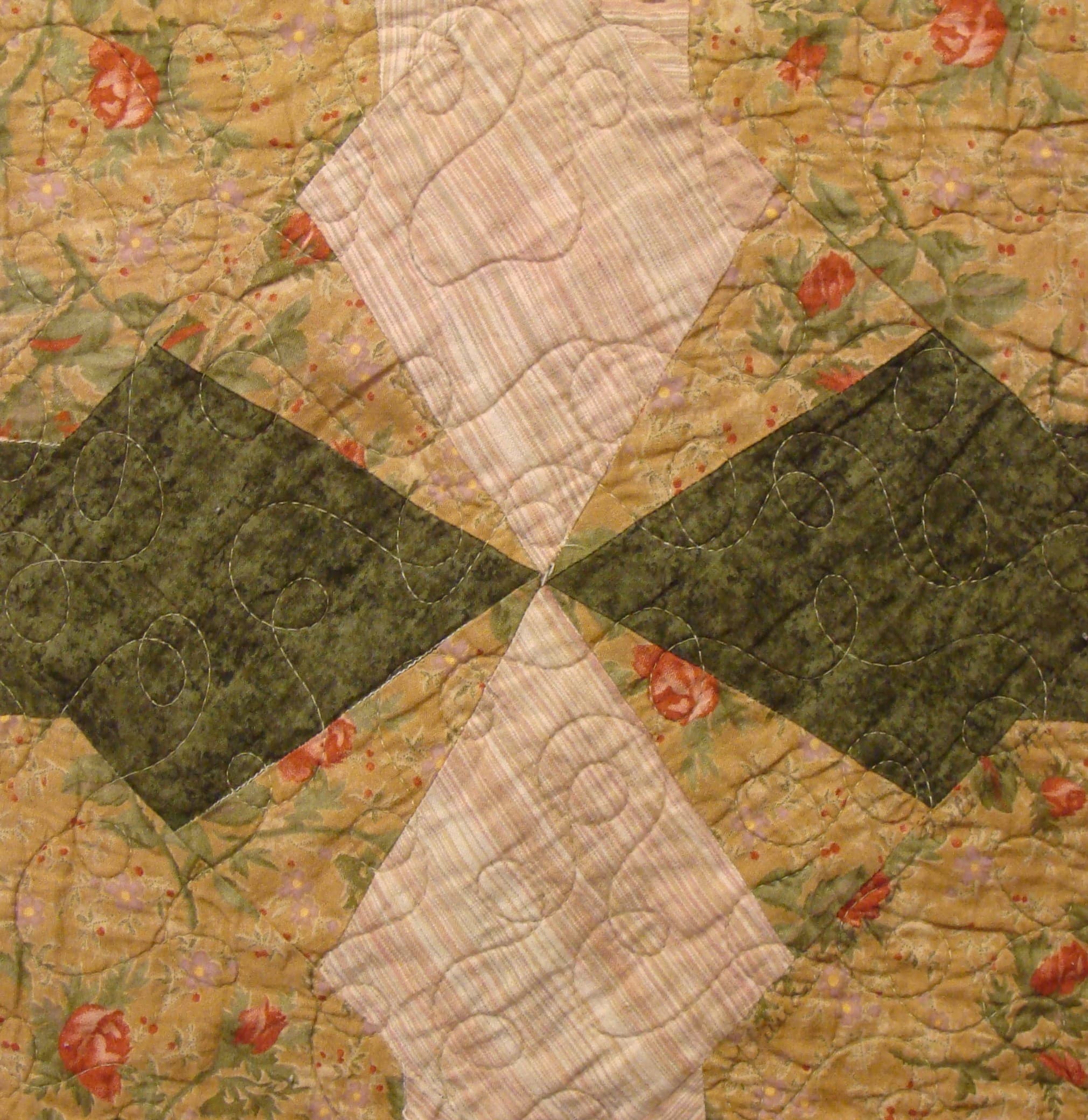 NF8 — Peach, Olive Green & Cream quilt block